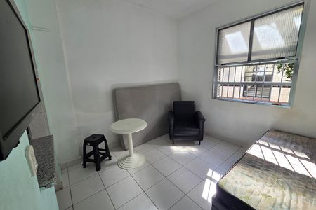 Studio para alugar com 30m², 1 quarto e sem vaga Studio para alugar com 30m², 1 quarto e sem vagaSala