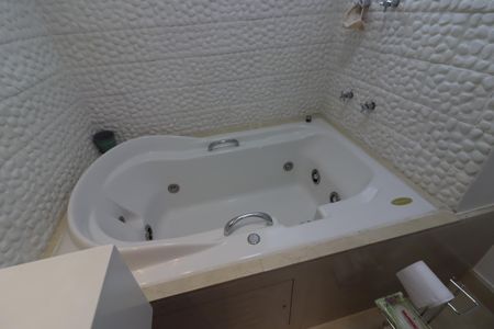 Apartamento para alugar com 115m², 2 quartos e sem vagaBanheiro da Suíte 2