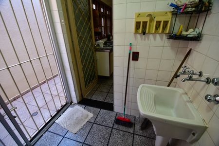 Casa à venda com 213m², 3 quartos e 4 vagasÁrea de Serviço