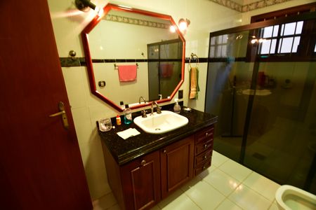 Casa à venda com 213m², 3 quartos e 4 vagasBanheiro Social