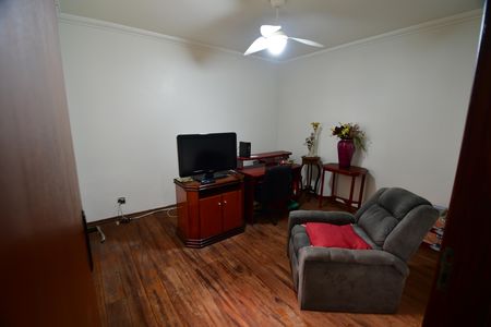 Casa à venda com 213m², 3 quartos e 4 vagasQuarto 1