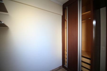 Escritório de apartamento para alugar com 4 quartos, 96m² em Vila Sonia, São Paulo