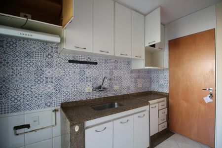 Apartamento para alugar com 96m², 4 quartos e 1 vagaCozinha - Armários