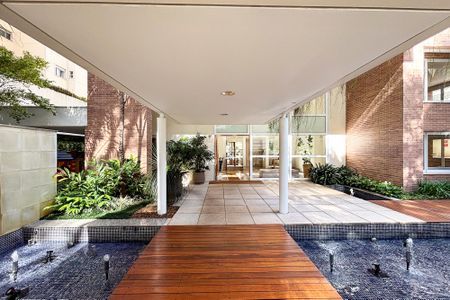 Apartamento para alugar com 125m², 3 quartos e 3 vagas Apartamento para alugar com 125m², 3 quartos e 3 vagasentrada do predio