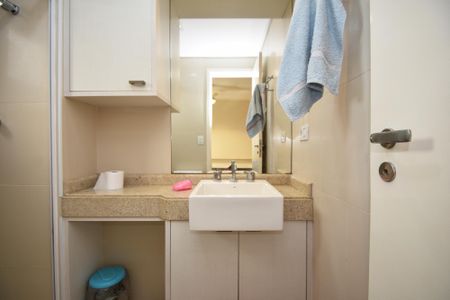 Apartamento para alugar com 125m², 3 quartos e 3 vagas Apartamento para alugar com 125m², 3 quartos e 3 vagasbanheiro suite 1