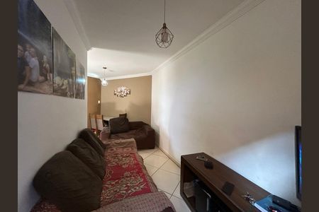 Casa à venda com 2 quartos, 70m² em Parque Xangri-Lá, Contagem