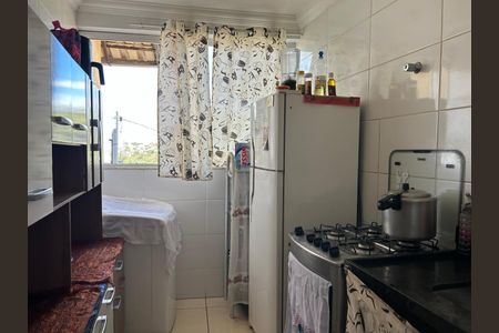 Casa à venda com 2 quartos, 70m² em Parque Xangri-Lá, Contagem