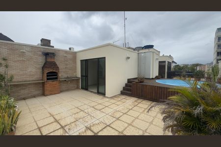 Apartamento à venda com 208m², 3 quartos e 2 vagas Apartamento à venda com 208m², 3 quartos e 2 vagasÁrea externa