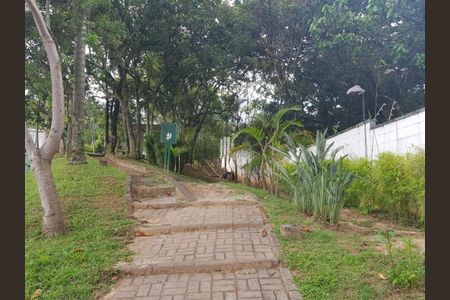 Casa de condomínio à venda com 115m², 3 quartos e 2 vagas