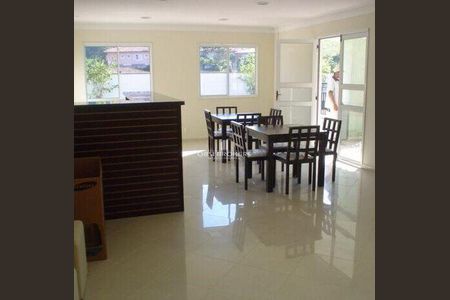 Casa de Condomínio à venda com 3 quartos, 115m² em Jardim das Esmeraldas, São Paulo