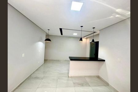 Casa à venda com 135m², 3 quartos e 2 vagas