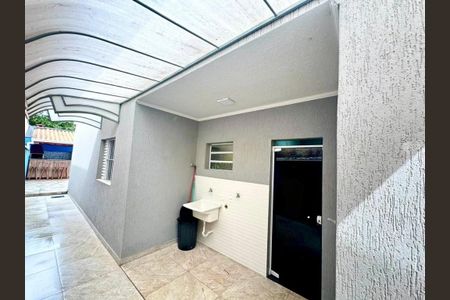 Casa à venda com 135m², 3 quartos e 2 vagas