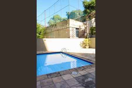 Apartamento à venda com 80m², 3 quartos e 1 vaga Apartamento à venda com 80m², 3 quartos e 1 vagaÁrea comum - Piscina