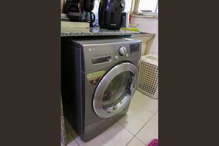 Apartamento à venda com 80m², 3 quartos e 1 vaga Apartamento à venda com 80m², 3 quartos e 1 vagaÁrea de Serviço