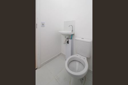 Apartamento para alugar com 29m², 2 quartos e sem vaga Apartamento para alugar com 29m², 2 quartos e sem vagaBanheiro