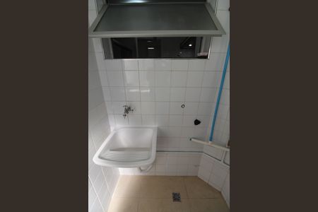 Apartamento para alugar com 65m², 3 quartos e 1 vagaÁrea de Serviço