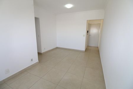 Apartamento para alugar com 65m², 3 quartos e 1 vagaSala