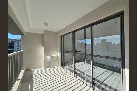 Apartamento à venda com 37m², 1 quarto e sem vaga Apartamento à venda com 37m², 1 quarto e sem vagaVaranda