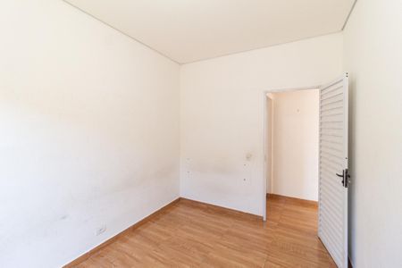 Quarto de casa para alugar com 1 quarto, 60m² em Jardim Lice, Carapicuíba