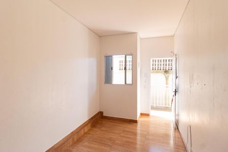 Sala de casa para alugar com 1 quarto, 60m² em Jardim Lice, Carapicuíba