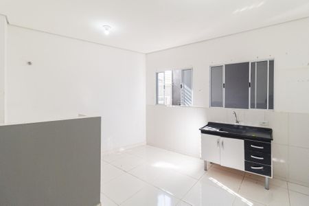 Cozinha e Área de Serviço de casa para alugar com 1 quarto, 60m² em Jardim Lice, Carapicuíba