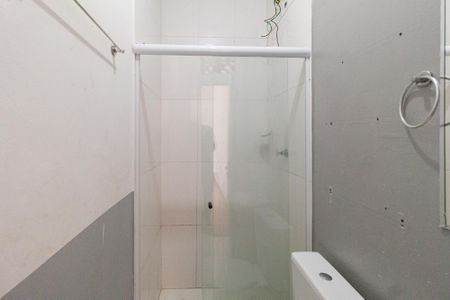 Banheiro de casa para alugar com 1 quarto, 60m² em Jardim Lice, Carapicuíba