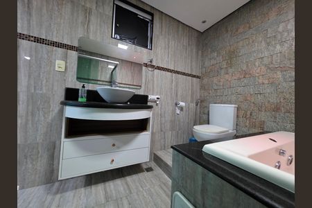Casa para alugar com 450m², 4 quartos e 3 vagasbanheiro 1