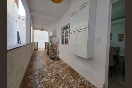 Área de Serviço de casa para alugar com 4 quartos, 450m² em Renascer, Contagem