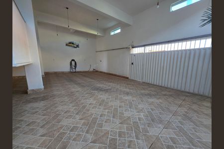 Casa para alugar com 450m², 4 quartos e 3 vagasgaragem