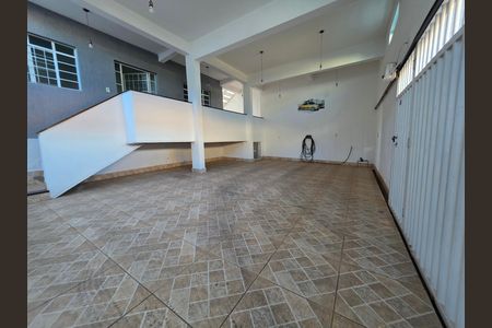 Casa para alugar com 450m², 4 quartos e 3 vagasgaragem