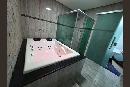 Casa para alugar com 450m², 4 quartos e 3 vagasbanheiro 1