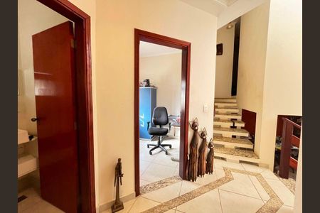 Casa à venda com 3 quartos, 195m² em Santa Cruz, Valinhos