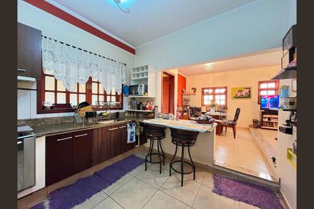 Casa à venda com 3 quartos, 195m² em Santa Cruz, Valinhos