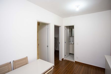 Sala de apartamento para alugar com 2 quartos, 43m² em Canhema, Diadema