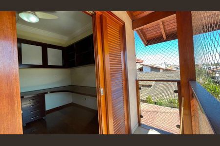 Casa à venda com 360m², 4 quartos e 4 vagas