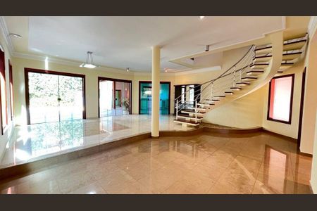 Casa à venda com 360m², 4 quartos e 4 vagas