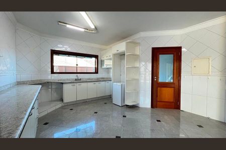 Casa à venda com 360m², 4 quartos e 4 vagas