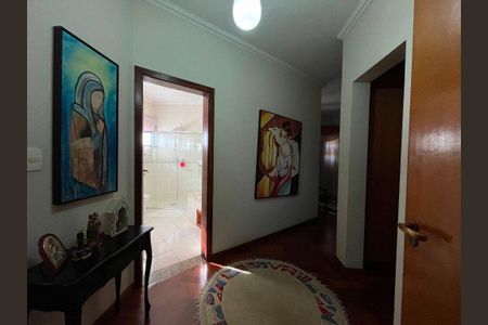 Casa à venda com 340m², 4 quartos e 4 vagas