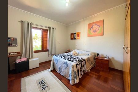 Casa à venda com 340m², 4 quartos e 4 vagas