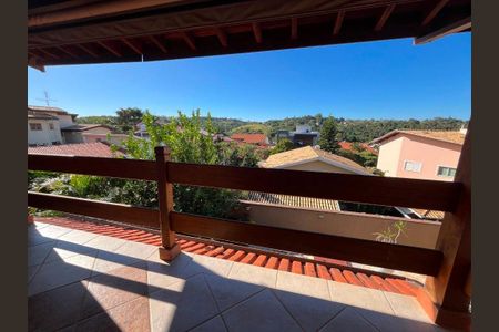 Casa à venda com 340m², 4 quartos e 4 vagas