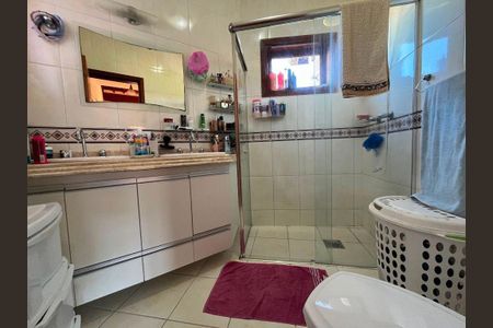 Casa à venda com 340m², 4 quartos e 4 vagas