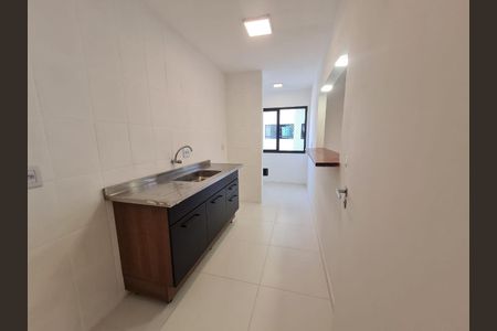 Cozinha de apartamento à venda com 2 quartos, 51m² em Jardim Neide, São Paulo