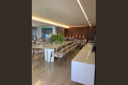 Apartamento à venda com 4 quartos, 212m² em Belvedere, Belo Horizonte