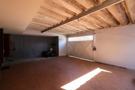 Garagem de casa à venda com 3 quartos, 208m² em Jardim Rubilene, Diadema