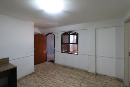 Casa à venda com 208m², 3 quartos e 3 vagas Casa à venda com 208m², 3 quartos e 3 vagasEdícula