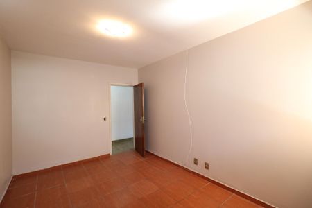 Casa à venda com 208m², 3 quartos e 3 vagas Casa à venda com 208m², 3 quartos e 3 vagasSuite
