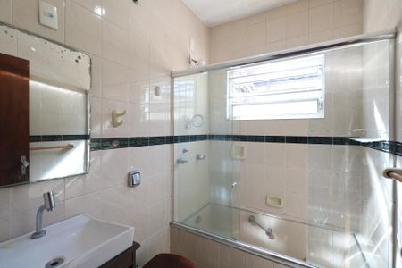 Casa à venda com 208m², 3 quartos e 3 vagas Casa à venda com 208m², 3 quartos e 3 vagasBanheiro da Suíte