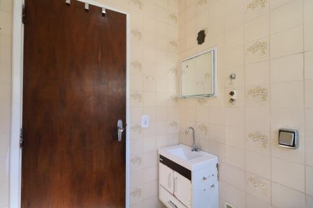 Casa à venda com 208m², 3 quartos e 3 vagas Casa à venda com 208m², 3 quartos e 3 vagasBanheiro