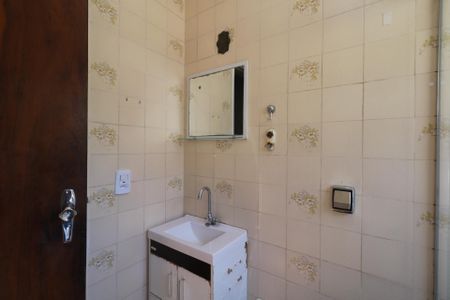 Casa à venda com 208m², 3 quartos e 3 vagas Casa à venda com 208m², 3 quartos e 3 vagasBanheiro