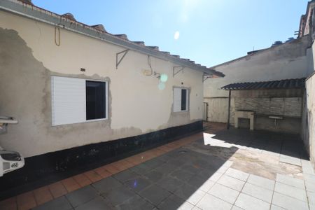 Casa à venda com 208m², 3 quartos e 3 vagas Casa à venda com 208m², 3 quartos e 3 vagasQuintal